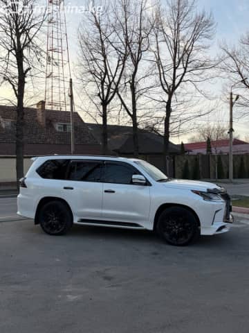Lexus LX III Рестайлинг 2 570 5.7 AT 4WD