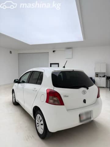Toyota Vitz II (XP90) 1.3 CVT
