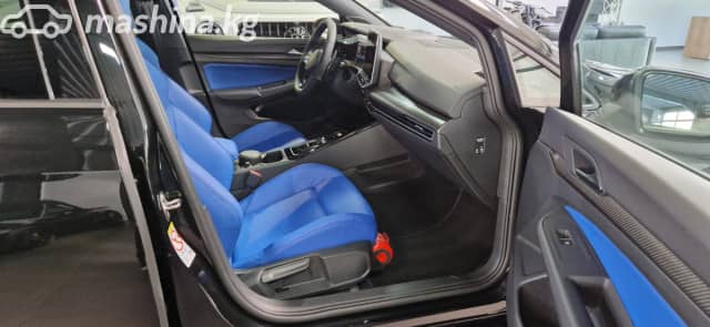 Volkswagen Golf R VIII Рестайлинг 2.0 AMT 4WD