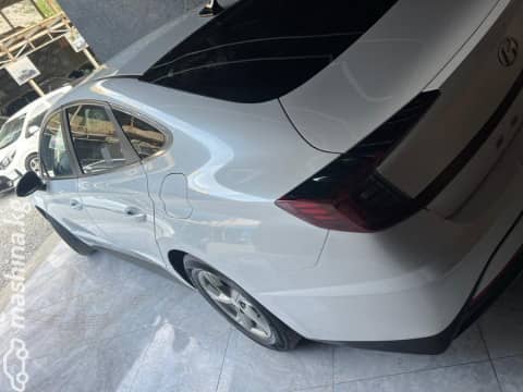 Hyundai Sonata VIII (DN8) 2.0 AT