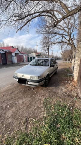 Volkswagen Passat B3 2.0 MT