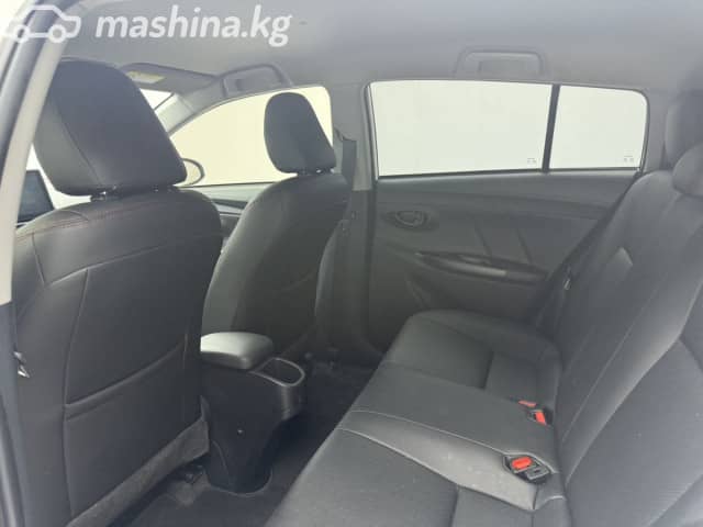 Toyota Yaris XP150 Рестайлинг L 1.5 CVT