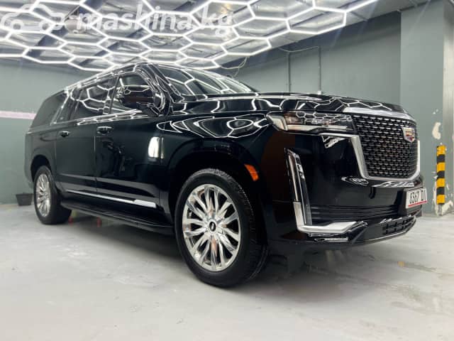 Cadillac Escalade V ESV 6.2 AT 4WD