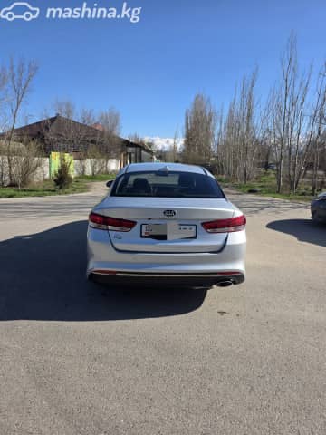 Kia K5 II 2.0 AT