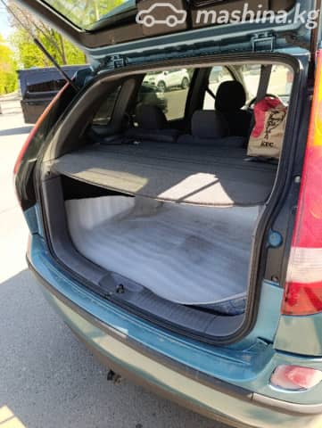 Nissan Almera Tino 1.8 MT