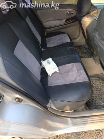 Nissan Cefiro III (A33) 2.0 AT