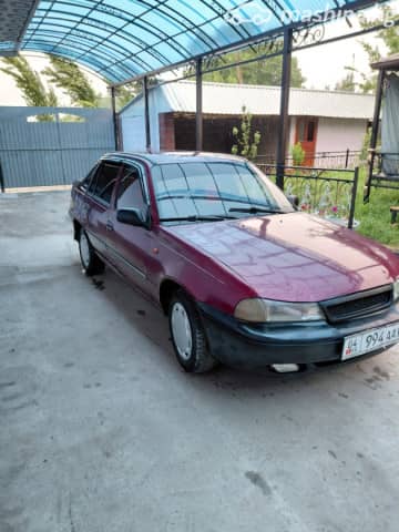 Daewoo Nexia I 1.5 MT