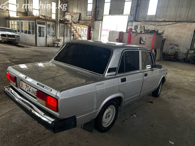 ВАЗ (Lada) 2107 21074-30 1.6 MT