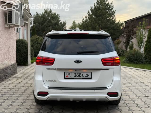 Kia Carnival III 2.2d AT