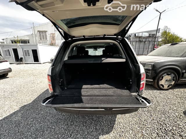Land Rover Range Rover IV Рестайлинг 3.0 AT 4WD