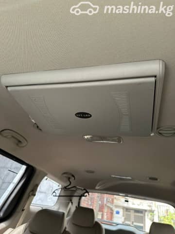 Kia Carnival III 2.2d AT
