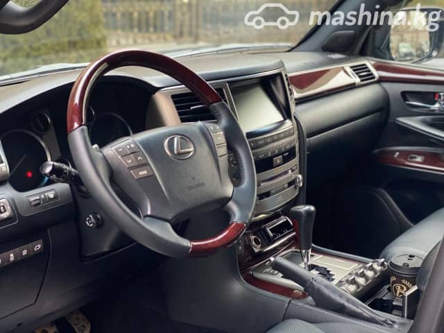 Lexus LX III Рестайлинг 570 5.7 AT 4WD