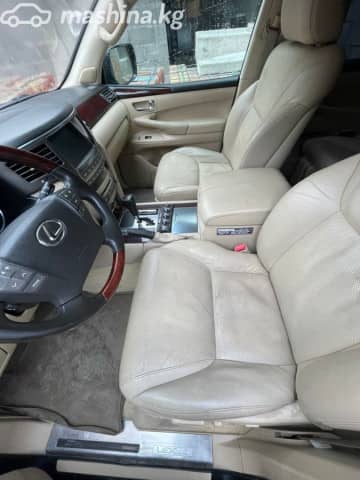 Lexus LX III 570 5.7 AT 4WD