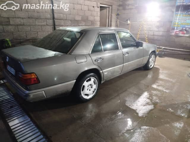 Mercedes-Benz W124 200 2.0 MT
