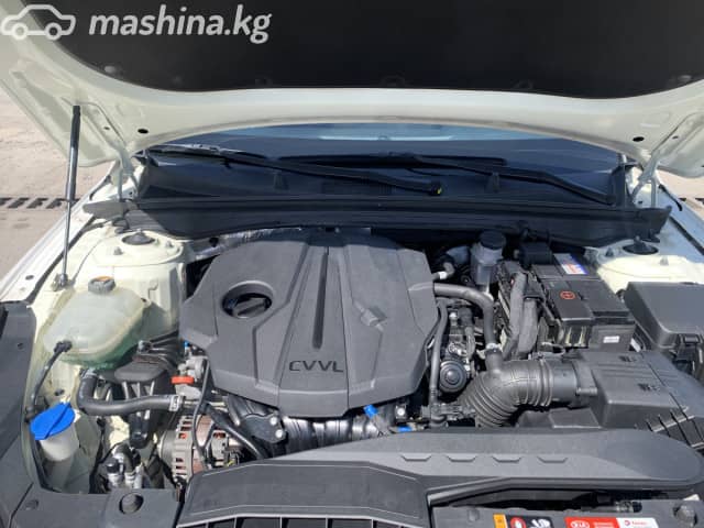 Kia K5 III 2.0 AT