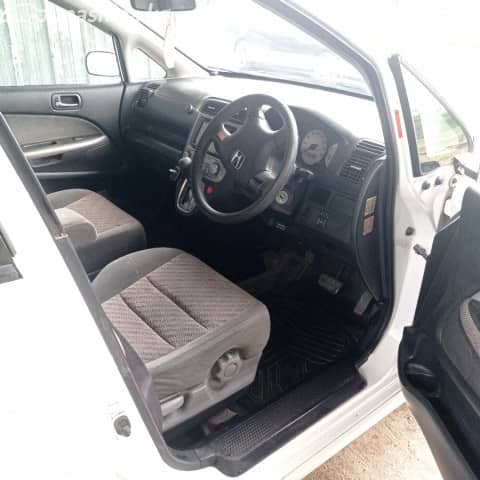 Honda Stream I Рестайлинг 1.7 AT