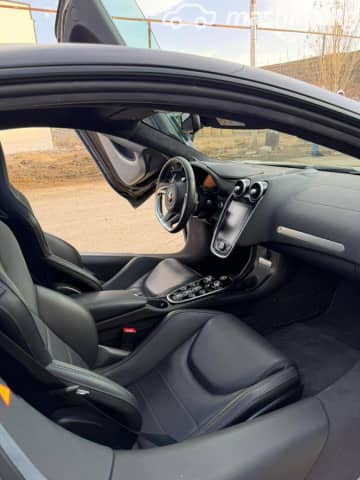 McLaren GT 4.0 AMT