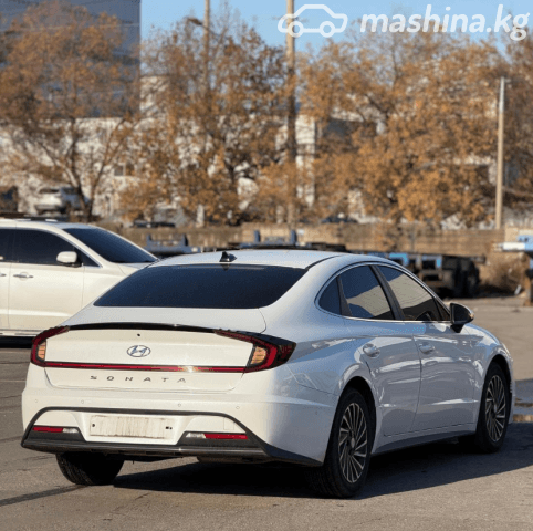 Hyundai Sonata VIII (DN8) 2.0hyb AT