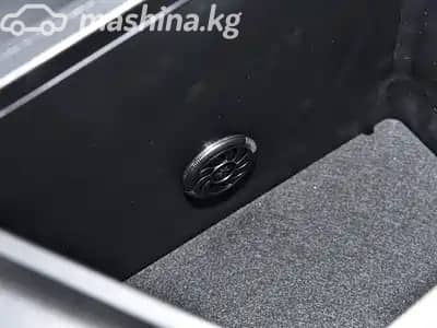 Changan UNI-V 2.0 AT