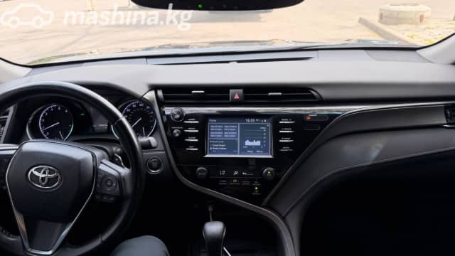 Toyota Camry VIII (XV70) 2.5 AT
