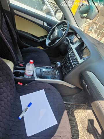 Audi A4 IV (B8) 2.0 CVT