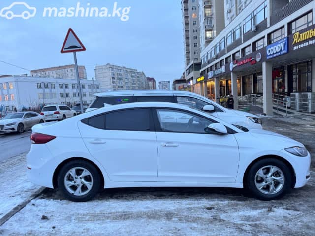 Hyundai Avante VI 1.6 AT
