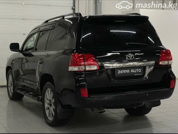 Toyota Land Cruiser 200 Series 4.7 AT 4WD