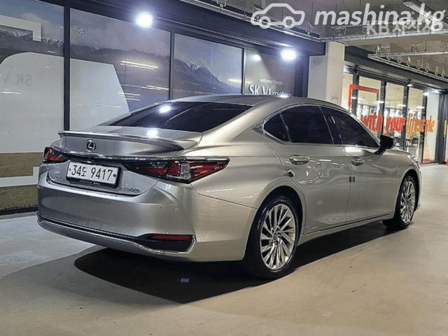 Lexus ES VII 300h 2.5hyb CVT