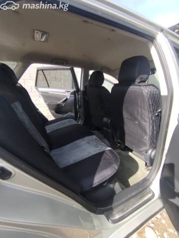 Toyota Avensis II Рестайлинг 1.8 MT