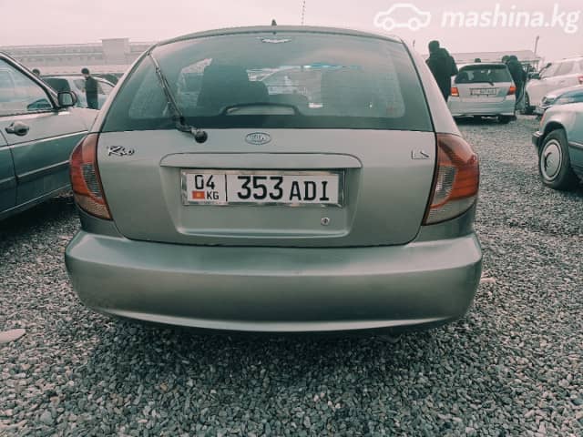 Kia Rio I 1.6 MT