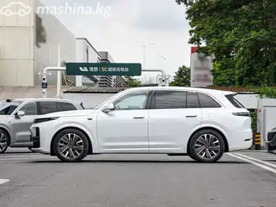 LiXiang L7 Рестайлинг 1.5hyb AT 4WD