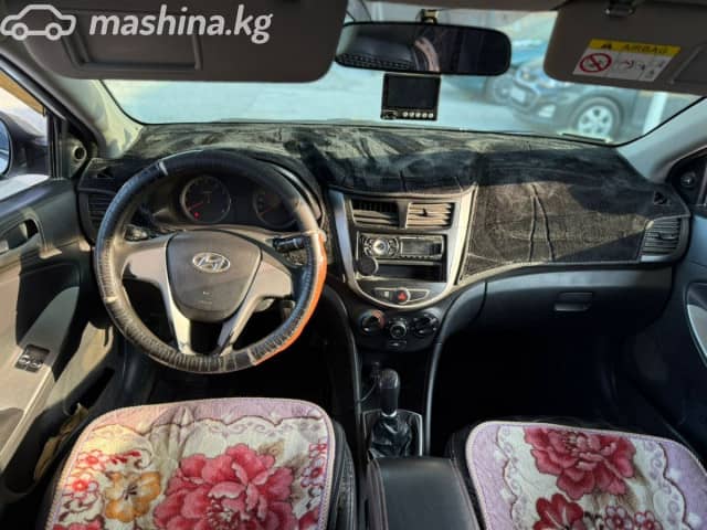 Hyundai Solaris I Рестайлинг 1.4 MT