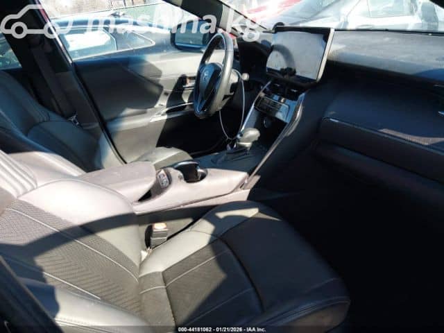 Toyota Venza II 2.5hyb CVT 4WD