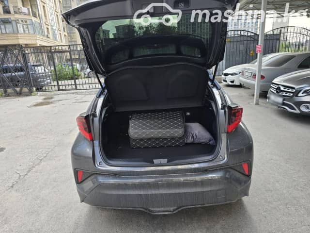 Toyota C-HR I Рестайлинг 1.2 CVT 4WD