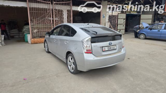 Toyota Prius III Рестайлинг (XW30) 1.8hyb AT