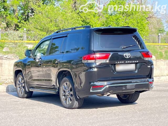 Toyota Land Cruiser 200 Series 4.5d AT 4WD