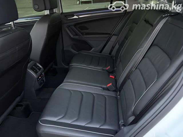 Volkswagen Tiguan II Рестайлинг 2.0d AMT