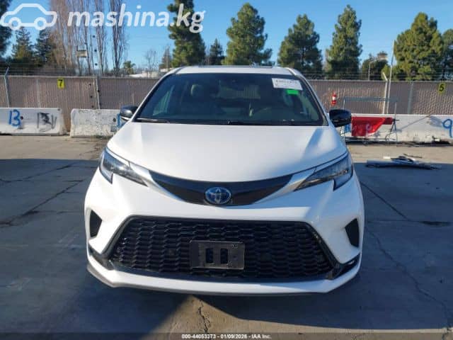 Toyota Sienna IV 2.5hyb AT 4WD