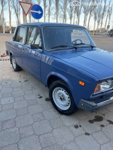 ВАЗ (Lada) 2105 21053 1.5 MT