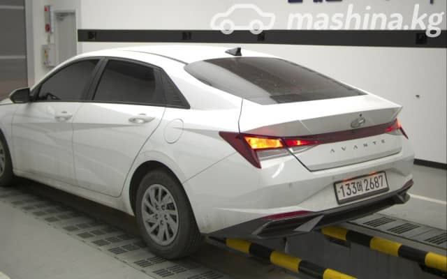 Hyundai Avante VII 1.6 CVT