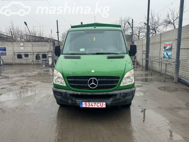 Mercedes-Benz Бортовой (4х2)