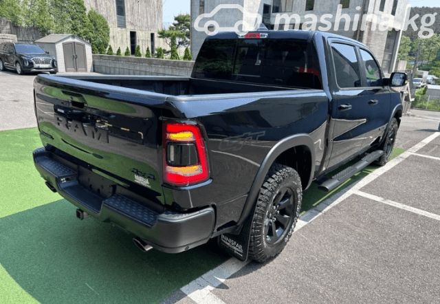 RAM 1500 V Quad Cab 5.7 AT 4WD