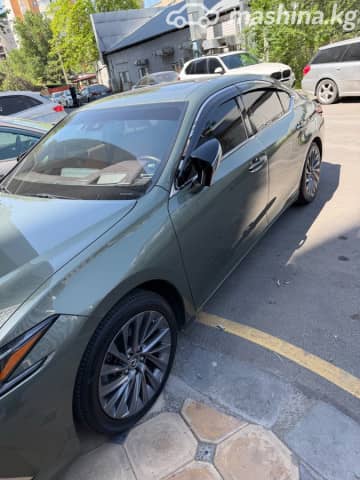 Lexus ES VII 300h 2.5hyb CVT