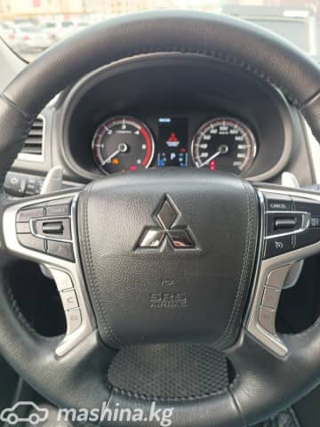 Mitsubishi L200 V Рестайлинг 2.4d AT 4WD