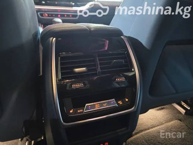 BMW XM 4.4hyb AT 4WD