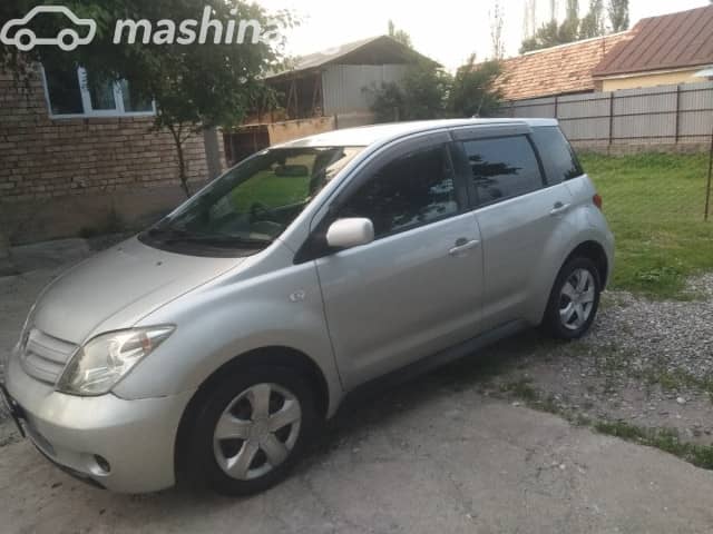 Toyota Ist I 1.3 AT
