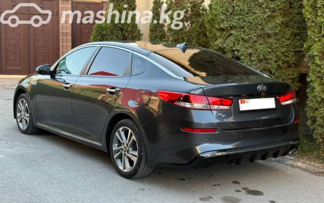 Kia K5 II 2.0 AT