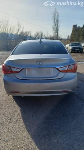 Hyundai Sonata VI (YF) 2.0 AT