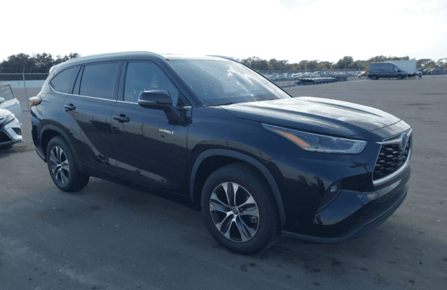 Toyota Highlander IV (U70) 2.5hyb AT