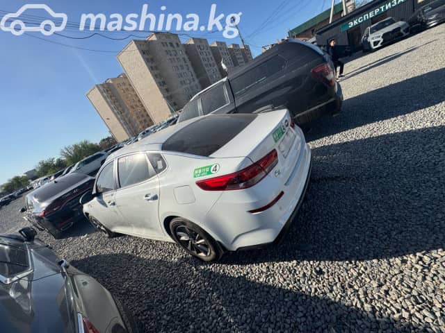 Kia K5 II 2.0 AT